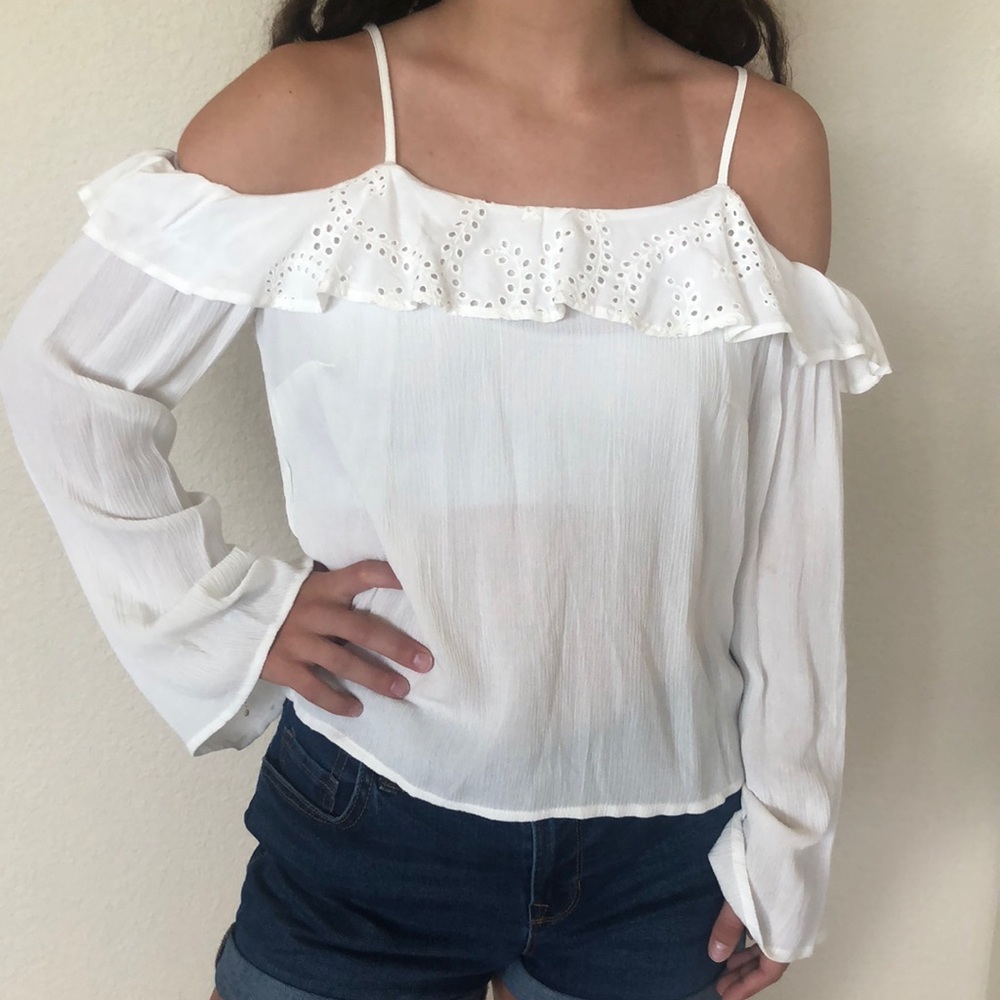 flowy white mossimo top